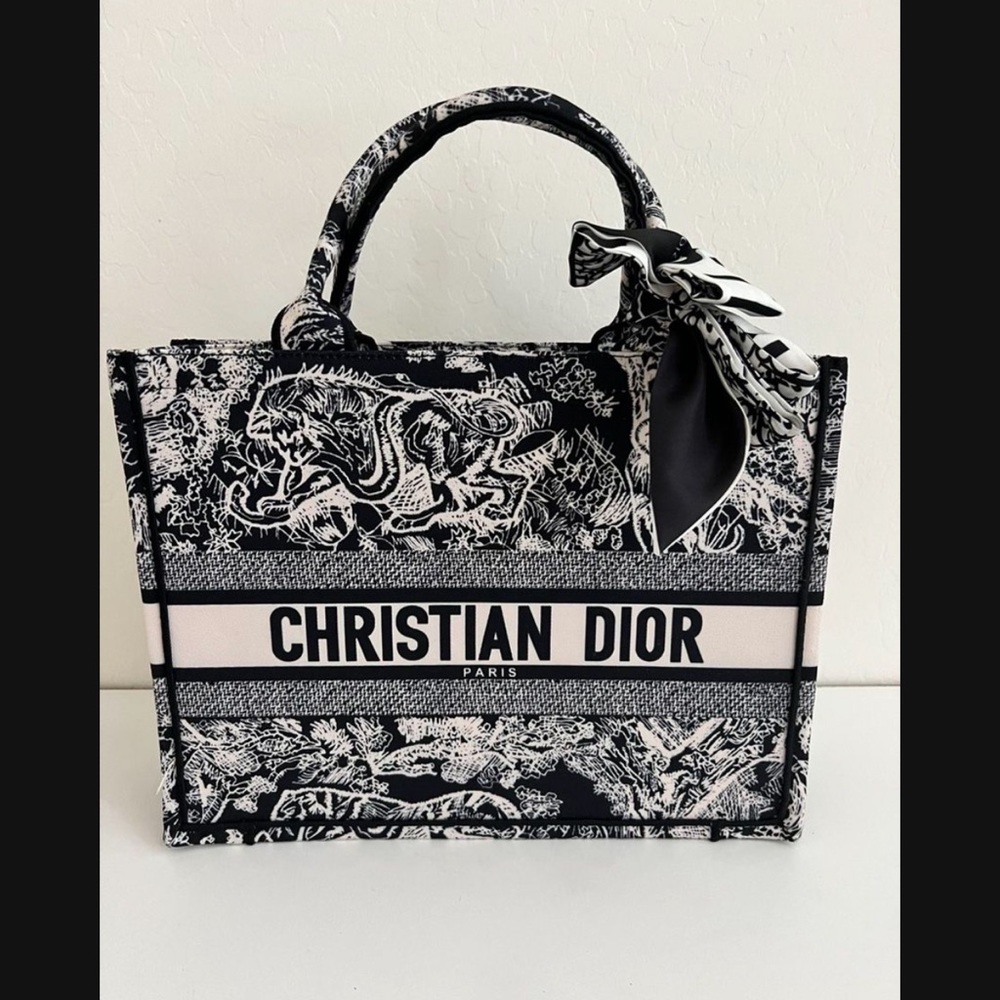 Christian Dior tote bag good condition